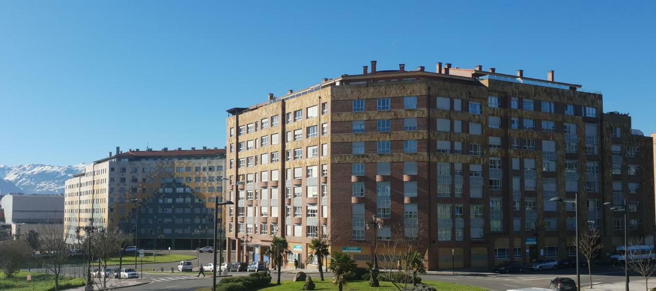 Apartamento "Los Prados" Wifi Y Parking Oviédo Exterior foto